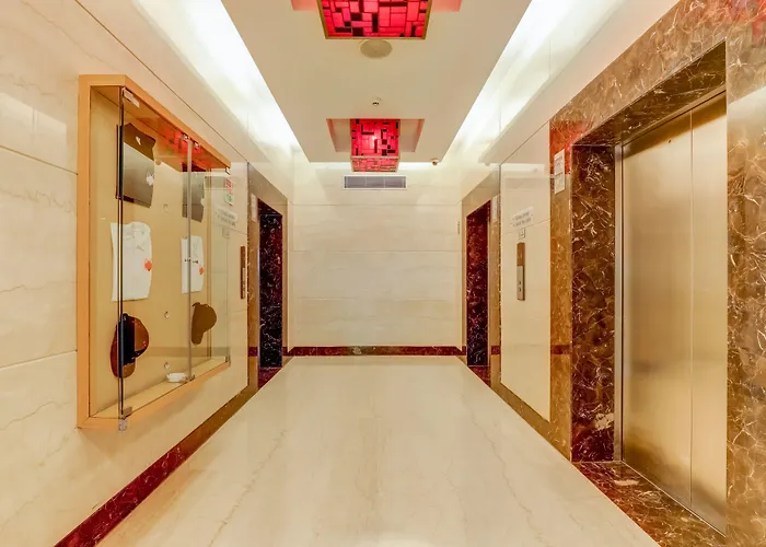 Lemon Tree Hotel, Delhi Airport New Delhi